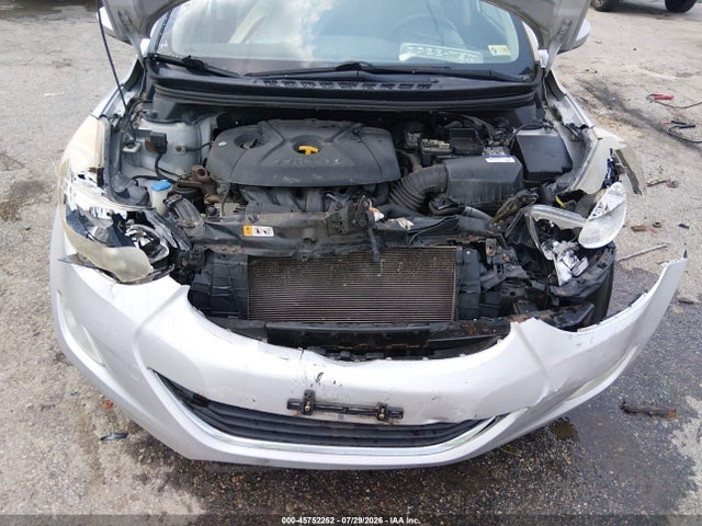 Продажа на аукционе авто 2013 Hyundai Elantra Gls, vin: KMHDH4AE6DU548011, номер лота: 45752252