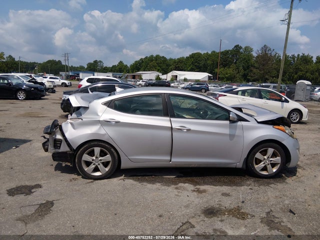 Продажа на аукционе авто 2013 Hyundai Elantra Gls, vin: KMHDH4AE6DU548011, номер лота: 45752252