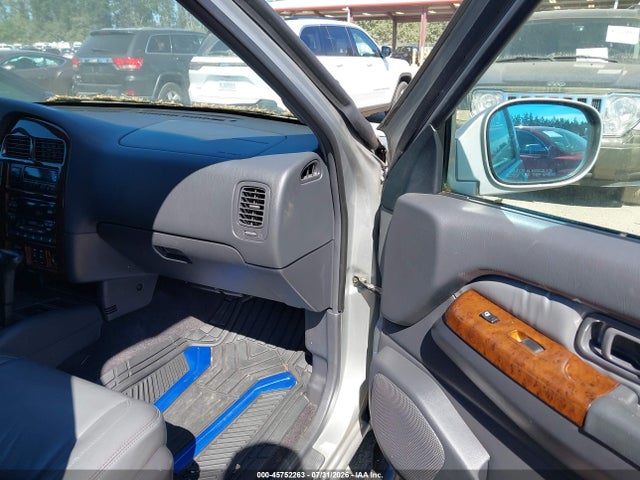 Auction sale of the 2000 Infiniti Qx4, vin: JNRAR07Y1YW082724, lot number: 45752263