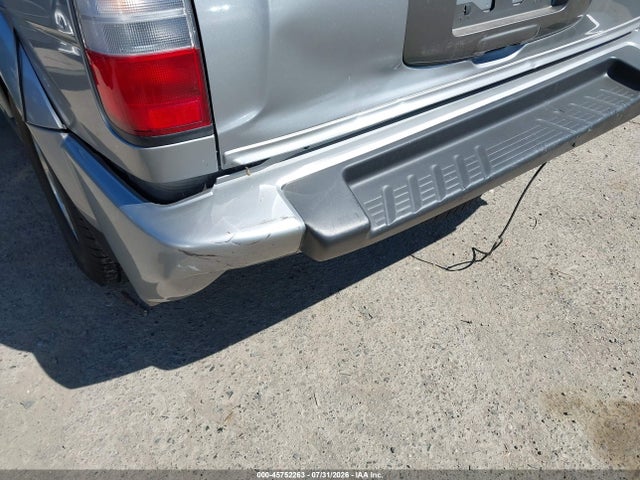 Auction sale of the 2000 Infiniti Qx4, vin: JNRAR07Y1YW082724, lot number: 45752263