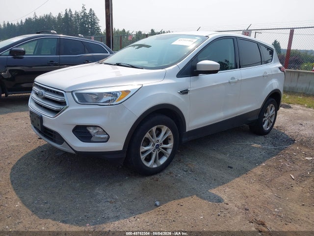 Ford ESCAPE SE 2017 1FMCU9GD4HUC51747 Image 2