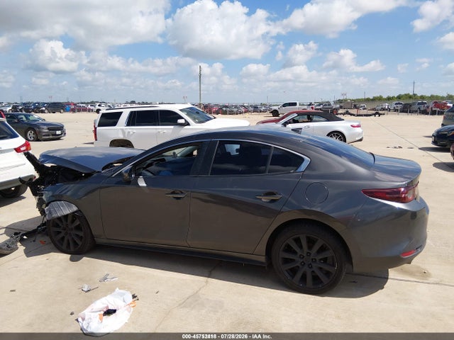 Mazda Mazda3 Preferred Package 2019 JM1BPBDM8K1133177 Image 14