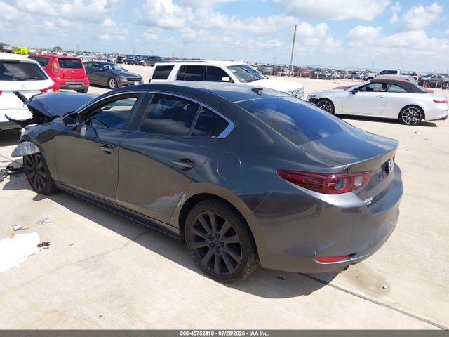 Mazda Mazda3 Preferred Package 2019 JM1BPBDM8K1133177 Image 3