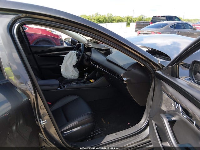 Mazda Mazda3 Preferred Package 2019 JM1BPBDM8K1133177 Image 5