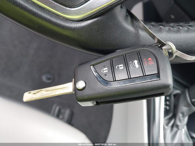 45752463 :رقم المزاد ، 4T1G11AKXLU345000 vin ، 2020 Toyota Camry Se مزاد بيع