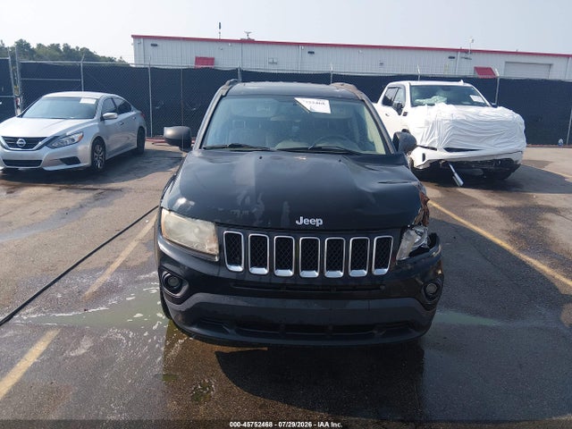 45752468 :رقم المزاد ، 1C4NJCCB5CD623564 vin ، 2012 Jeep Compass Limited مزاد بيع