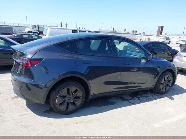 Auction sale of the 2024 Tesla Model Y Long Range Dual Motor All-wheel Drive, vin: 7SAYGDEE4RF209625, lot number: 45752517