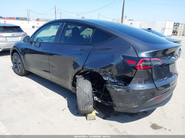 Auction sale of the 2024 Tesla Model Y Long Range Dual Motor All-wheel Drive, vin: 7SAYGDEE4RF209625, lot number: 45752517