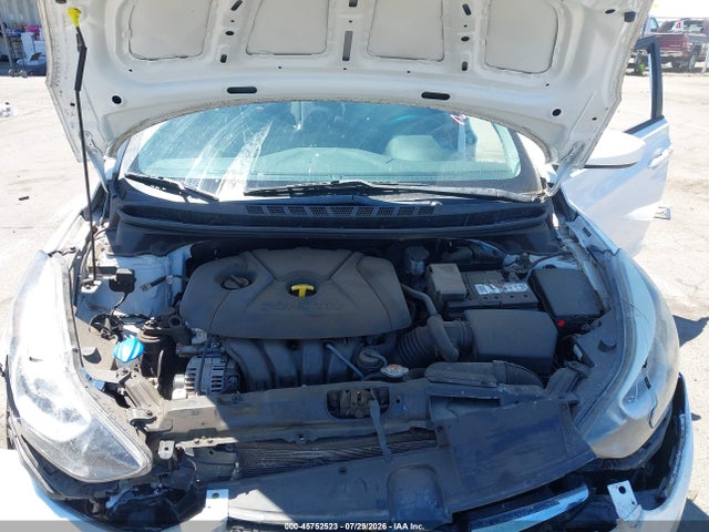 45752523 :رقم المزاد ، 5NPDH4AE2GH685658 vin ، 2016 Hyundai Elantra Se مزاد بيع
