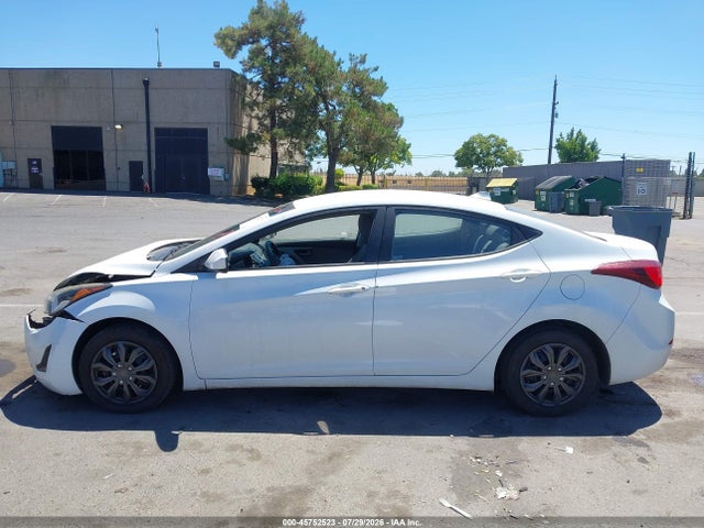 45752523 :رقم المزاد ، 5NPDH4AE2GH685658 vin ، 2016 Hyundai Elantra Se مزاد بيع
