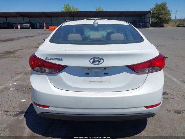 45752523 :رقم المزاد ، 5NPDH4AE2GH685658 vin ، 2016 Hyundai Elantra Se مزاد بيع
