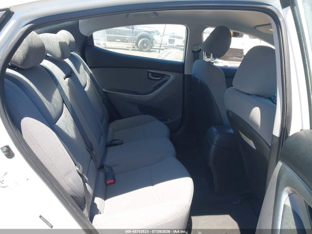 45752523 :رقم المزاد ، 5NPDH4AE2GH685658 vin ، 2016 Hyundai Elantra Se مزاد بيع
