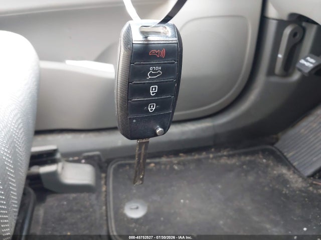 45752527 :رقم المزاد ، KNDPM3AC7H7043380 vin ، 2017 Kia Sportage Lx مزاد بيع