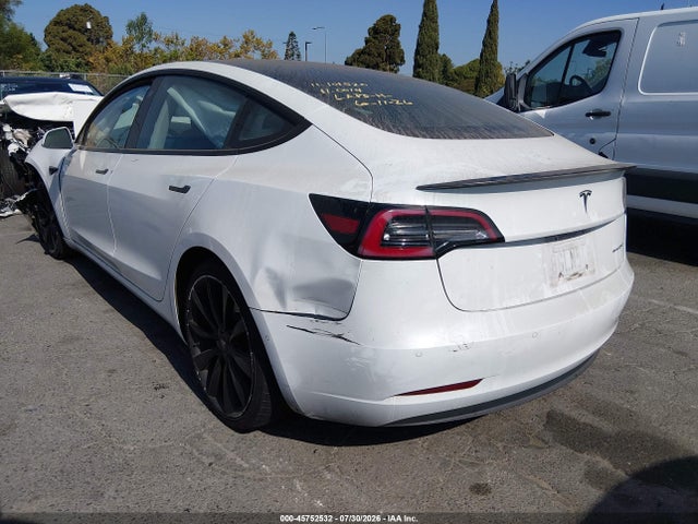 5YJ3E1EB6JF072757 Tesla Model 3 Long Range/performance