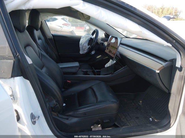 5YJ3E1EB6JF072757 Tesla Model 3 Long Range/performance