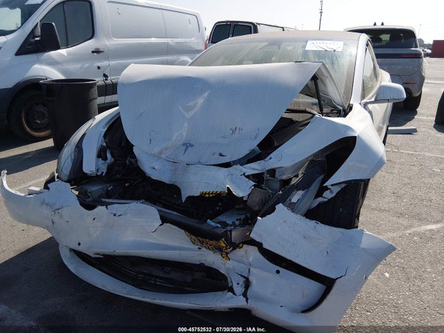 5YJ3E1EB6JF072757 Tesla Model 3 Long Range/performance