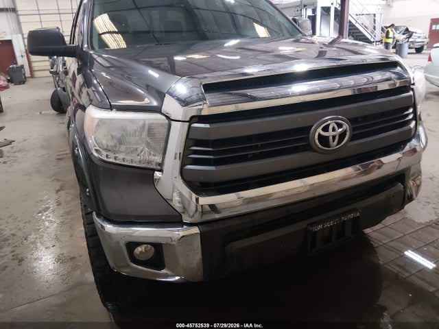 5TFDY5F12FX430801 Toyota Tundra Sr5 5.7l V8