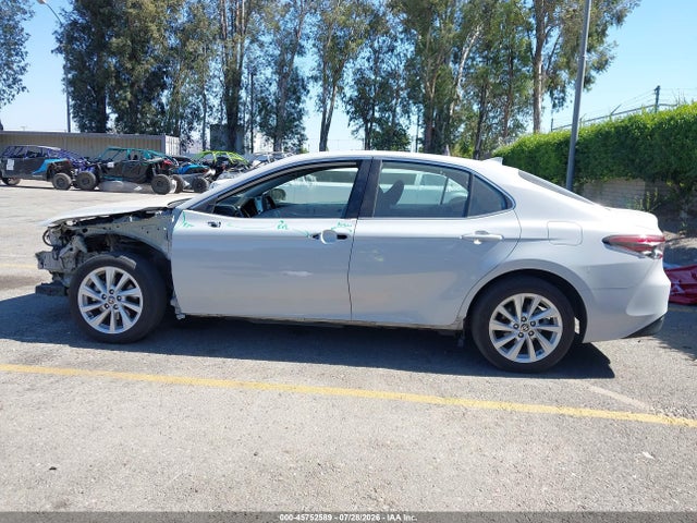 4T1C11AK9NU052691 Toyota CAMRY LE