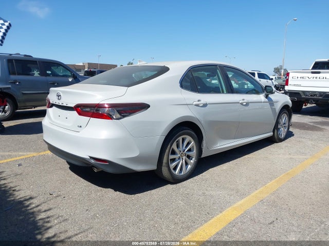 4T1C11AK9NU052691 Toyota CAMRY LE