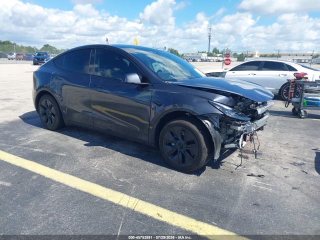 Tesla Model Y 2024 7SAYGDED6RA330144 zdjęcie główne