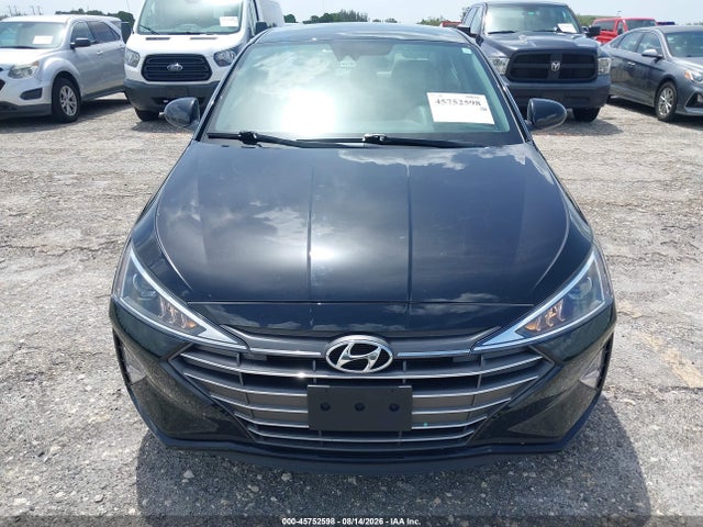 Продажа на аукционе авто 2020 Hyundai Elantra Se, vin: 5NPD74LF0LH609729, номер лота: 45752598