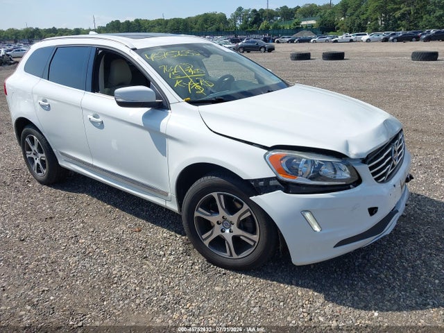 2014 Volvo Xc60 T6 R-design მანქანა იყიდება აუქციონზე, vin: YV4902DZ8E2535291, აუქციონის ნომერი: 45752632