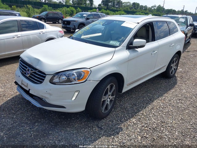 2014 Volvo Xc60 T6 R-design მანქანა იყიდება აუქციონზე, vin: YV4902DZ8E2535291, აუქციონის ნომერი: 45752632