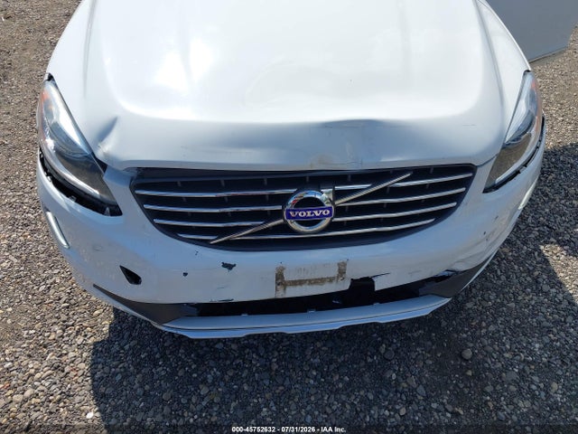 2014 Volvo Xc60 T6 R-design მანქანა იყიდება აუქციონზე, vin: YV4902DZ8E2535291, აუქციონის ნომერი: 45752632