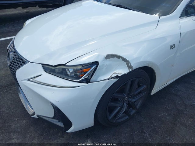 45752657 :رقم المزاد ، JTHBA1D22H5048796 vin ، 2017 Lexus Is 200t مزاد بيع