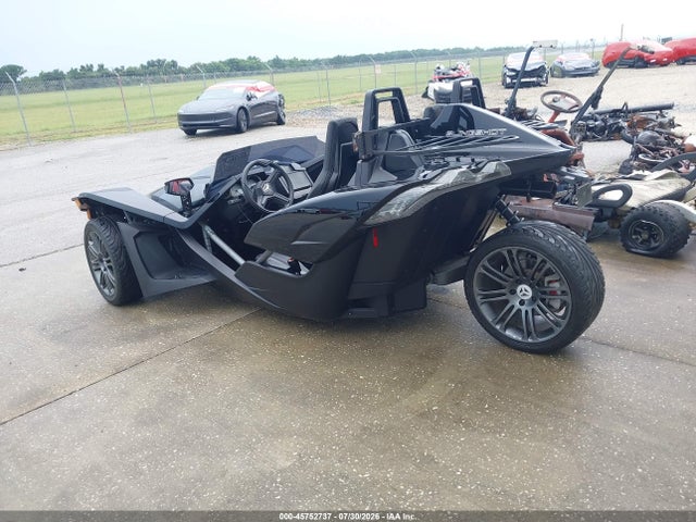 Polaris Slingshot 2018 57XAASFA2J8126710 Image 3