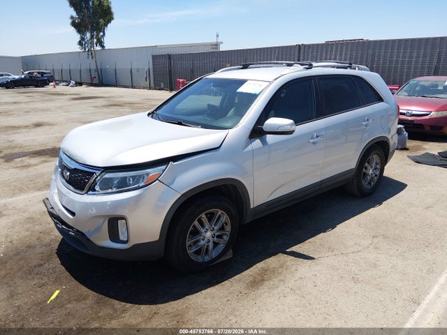 KIA Sorento Lx V6 2014 5XYKT4A71EG458473 Image 2