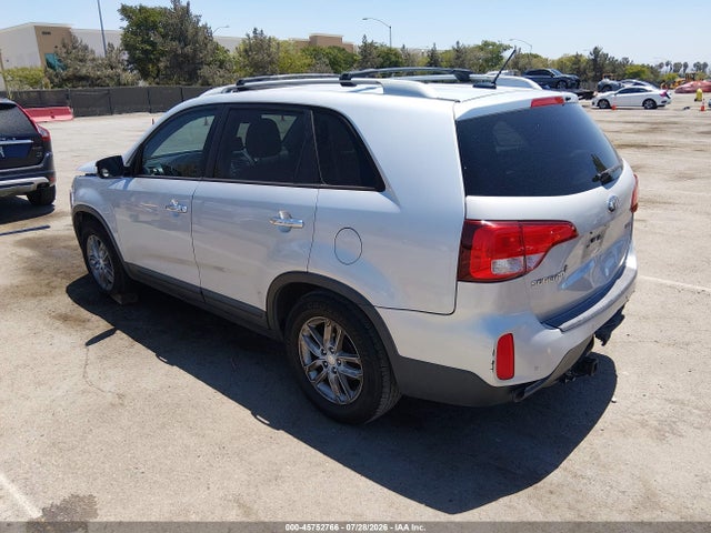 KIA Sorento Lx V6 2014 5XYKT4A71EG458473 Image 3