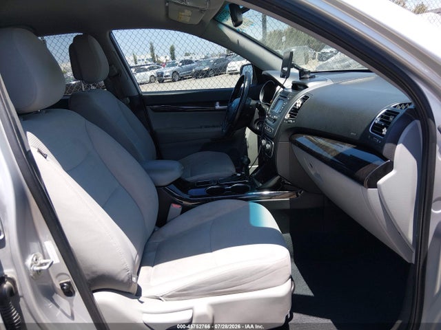 KIA Sorento Lx V6 2014 5XYKT4A71EG458473 Image 5