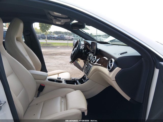 2016 Mercedes-benz Cla 250 4matic მანქანა იყიდება აუქციონზე, vin: WDDSJ4GB1GN291826, აუქციონის ნომერი: 45752823