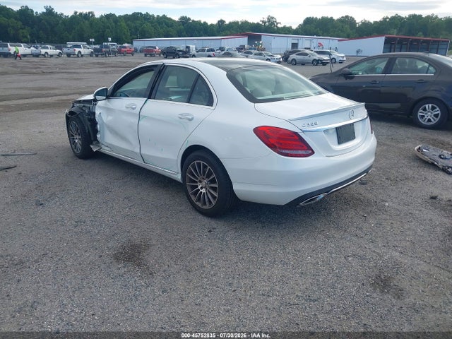 2016 Mercedes-benz C 300 4matic მანქანა იყიდება აუქციონზე, vin: 55SWF4KB4GU101826, აუქციონის ნომერი: 45752835