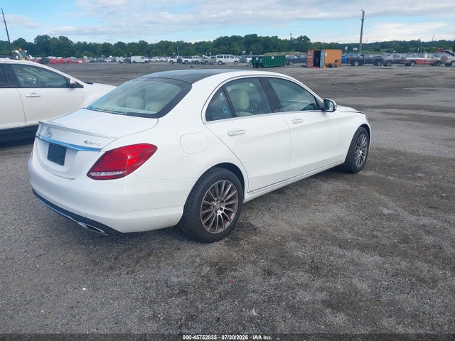 2016 Mercedes-benz C 300 4matic მანქანა იყიდება აუქციონზე, vin: 55SWF4KB4GU101826, აუქციონის ნომერი: 45752835