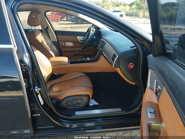 Продаж на аукціоні авто 2012 Jaguar Xf Portfolio, vin: SAJWA0HB7CLS28272, номер лоту: 45752858