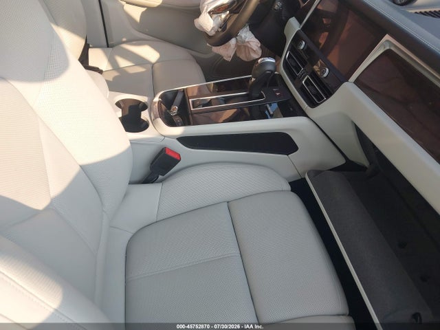 WP1AA2A58RLB18847 Porsche Macan T