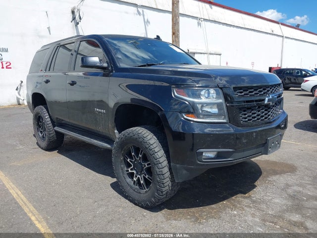Chevrolet Tahoe Lt 2017 1GNSKBKC7HR276339 главное изображение
