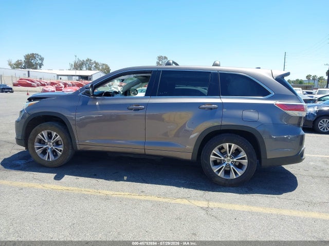 Toyota Highlander Le Plus V6 2015 5TDZKRFH5FS050207 Image 15