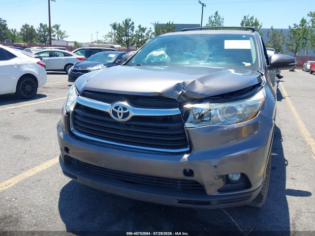 Toyota Highlander Le Plus V6 2015 5TDZKRFH5FS050207 Image 6