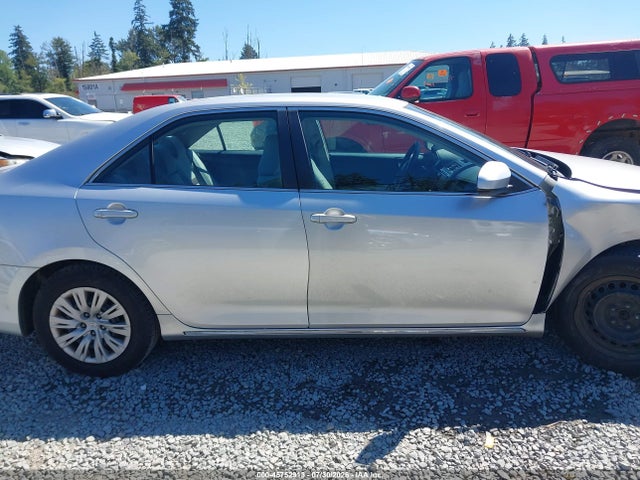 45752913 :رقم المزاد ، 4T4BF1FKXDR295355 vin ، 2013 Toyota Camry Le مزاد بيع