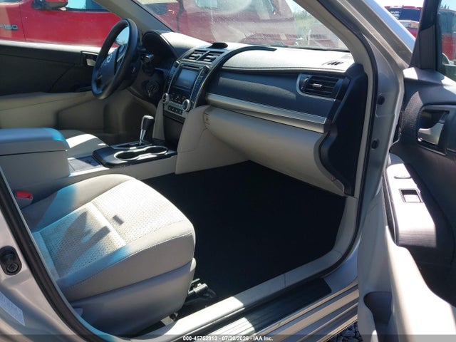45752913 :رقم المزاد ، 4T4BF1FKXDR295355 vin ، 2013 Toyota Camry Le مزاد بيع