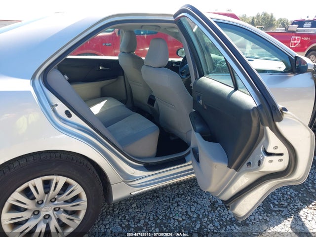 45752913 :رقم المزاد ، 4T4BF1FKXDR295355 vin ، 2013 Toyota Camry Le مزاد بيع