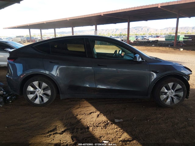 Tesla Model Y 2023 7SAYGAEE2PF915634 Image 14