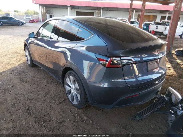 Tesla Model Y 2023 7SAYGAEE2PF915634 Image 3