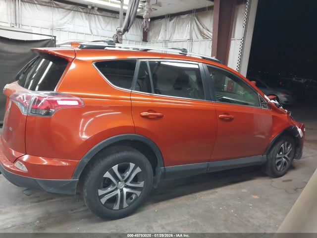 Toyota RAV4 LE 2016 JTMZFREV1GJ089869 Image 13