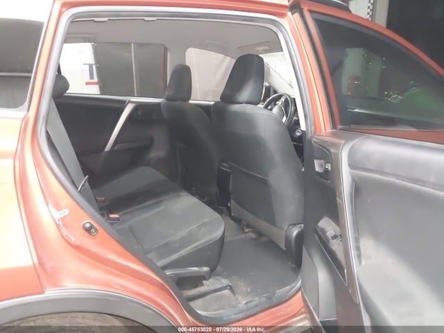 Toyota RAV4 LE 2016 JTMZFREV1GJ089869 Image 8