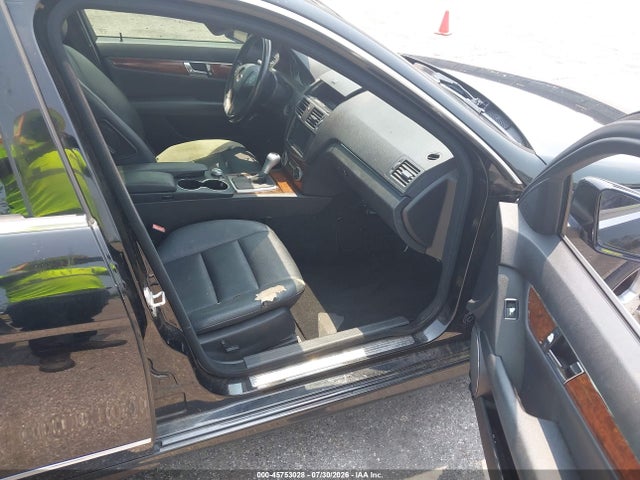 Продаж на аукціоні авто 2011 Mercedes-benz C 300 Sport, vin: WDDGF5EB0BR142079, номер лоту: 45753028
