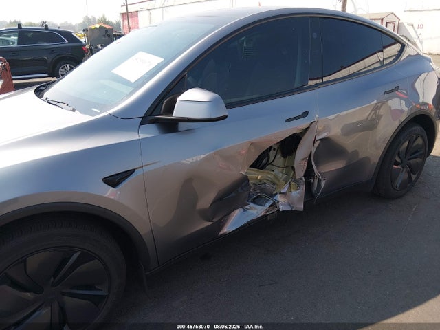Продаж на аукціоні авто 2026 Tesla Model Y All-wheel Drive/long Range Launch Series/premium All-wheel Drive, vin: 7SAYGDEE3TF520275, номер лоту: 45753070